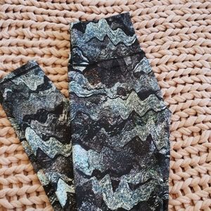 Ivivva by lululemon size 12(=Adult align size 2/4)